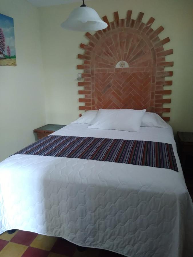 Hotel Acatenango Inn Antigua Екстер'єр фото