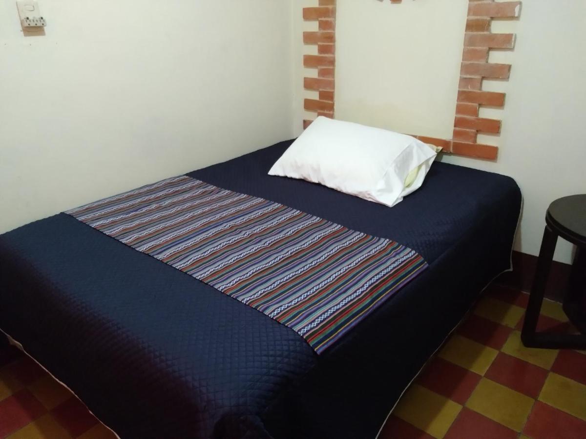 Hotel Acatenango Inn Antigua Екстер'єр фото
