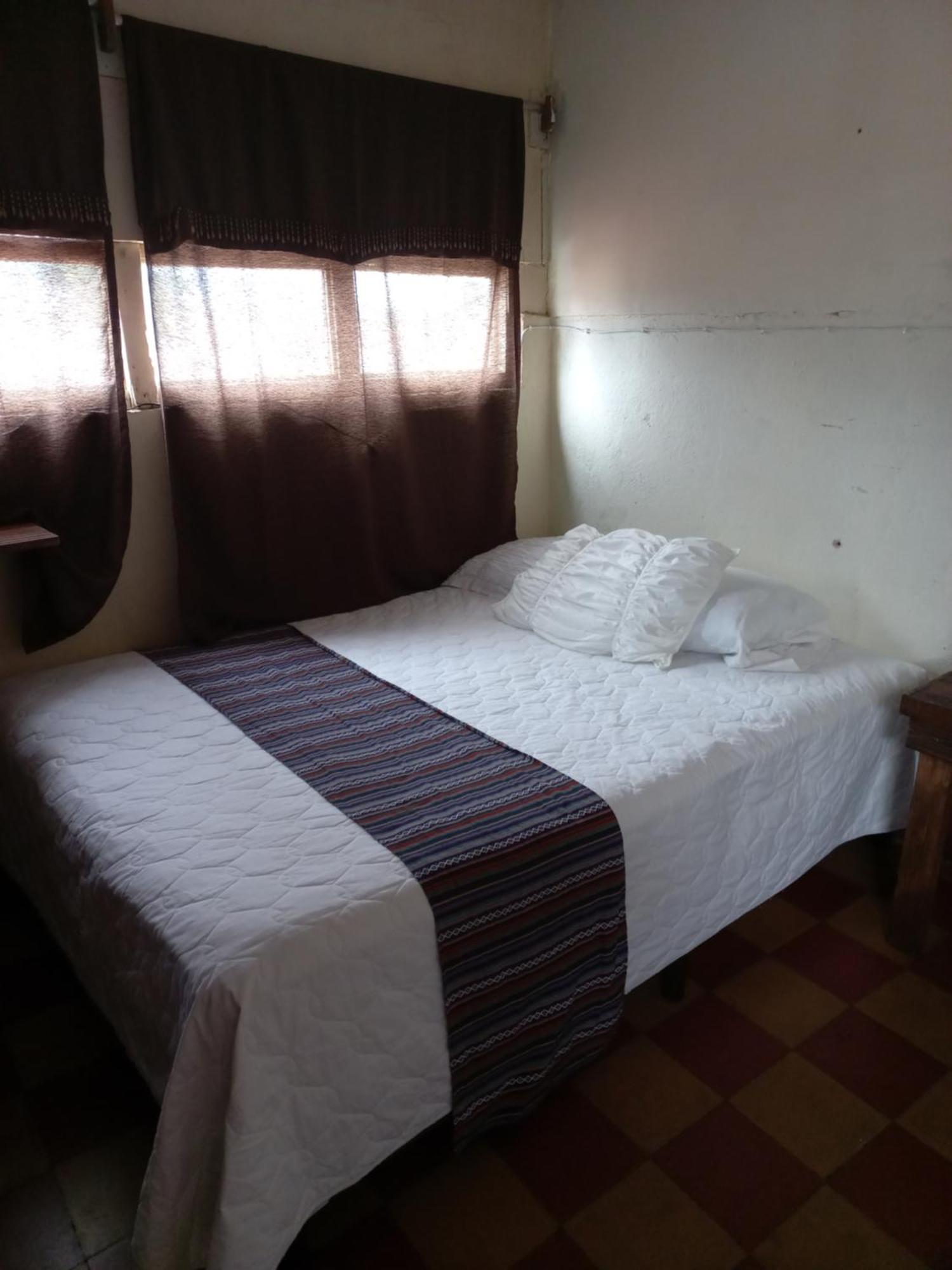 Hotel Acatenango Inn Antigua Екстер'єр фото